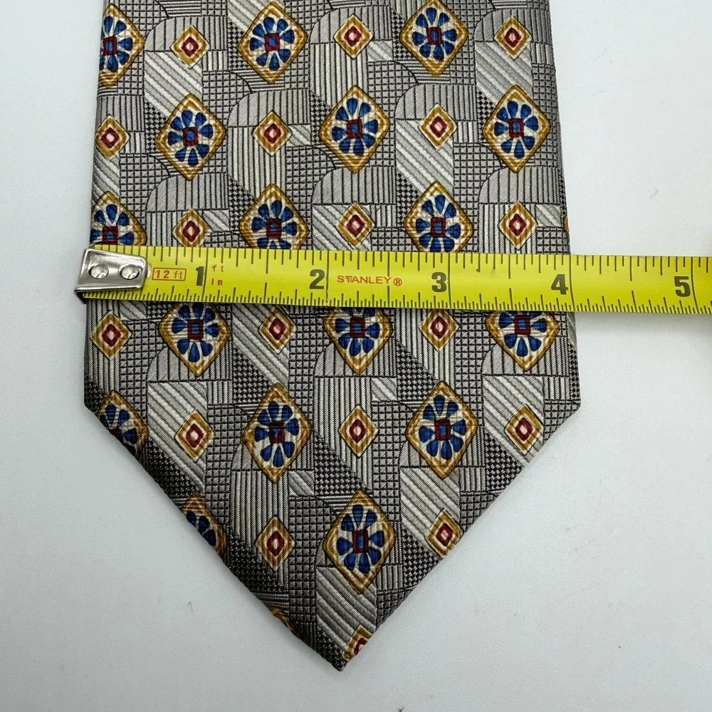 Jos A Bank Signature Gold Tie Men Silver Gray Geometric Floral Silk USA 60.5